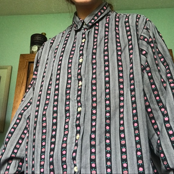 L.L. Bean Tops - L.L. Bean floral button up!